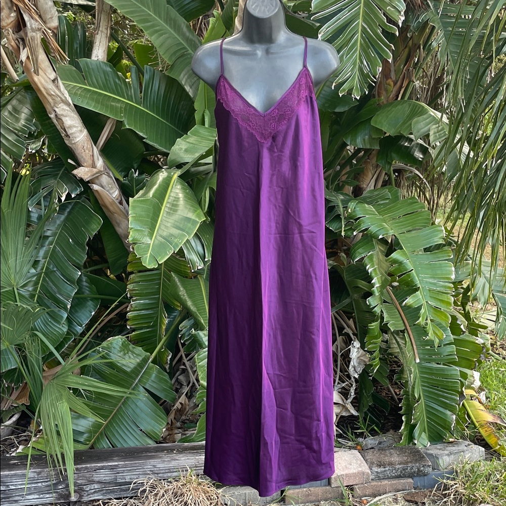 lace trim slipped dress or nightgown